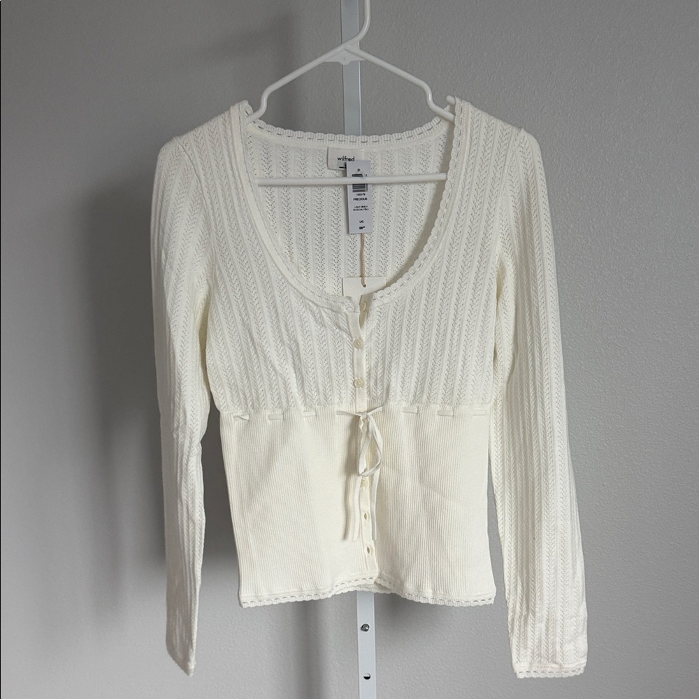 Aritzia WILFRED Cream Knit Button-Front Long Sleeve Top